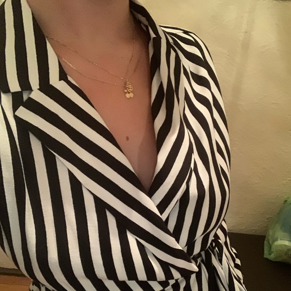 Wrap around blouse - Picture 1 of 4
